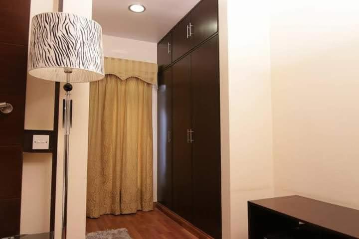 Hira Guest House Karachi Exterior photo