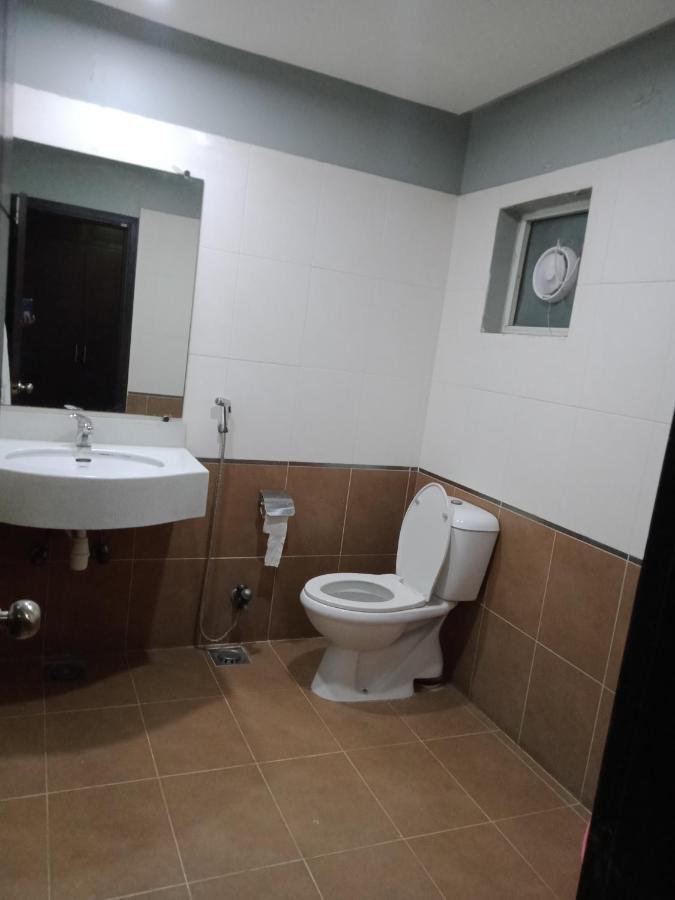 Hira Guest House Karachi Exterior photo