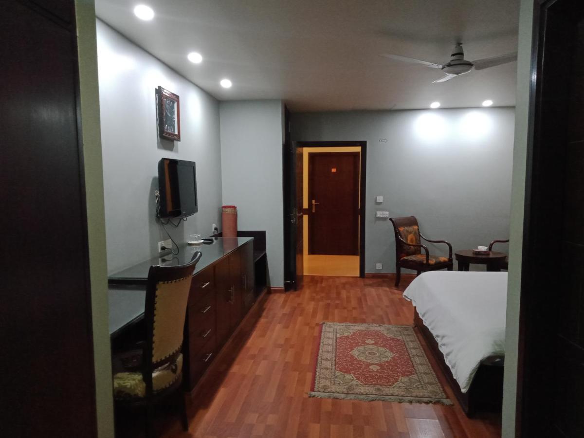 Hira Guest House Karachi Exterior photo