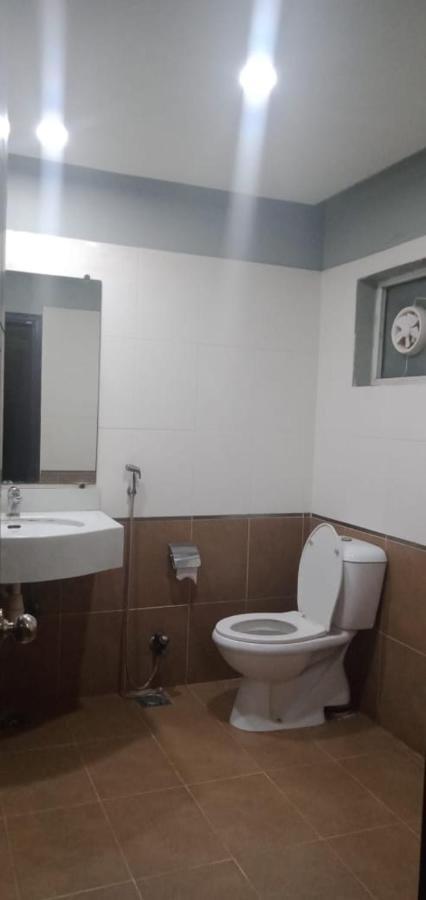 Hira Guest House Karachi Exterior photo