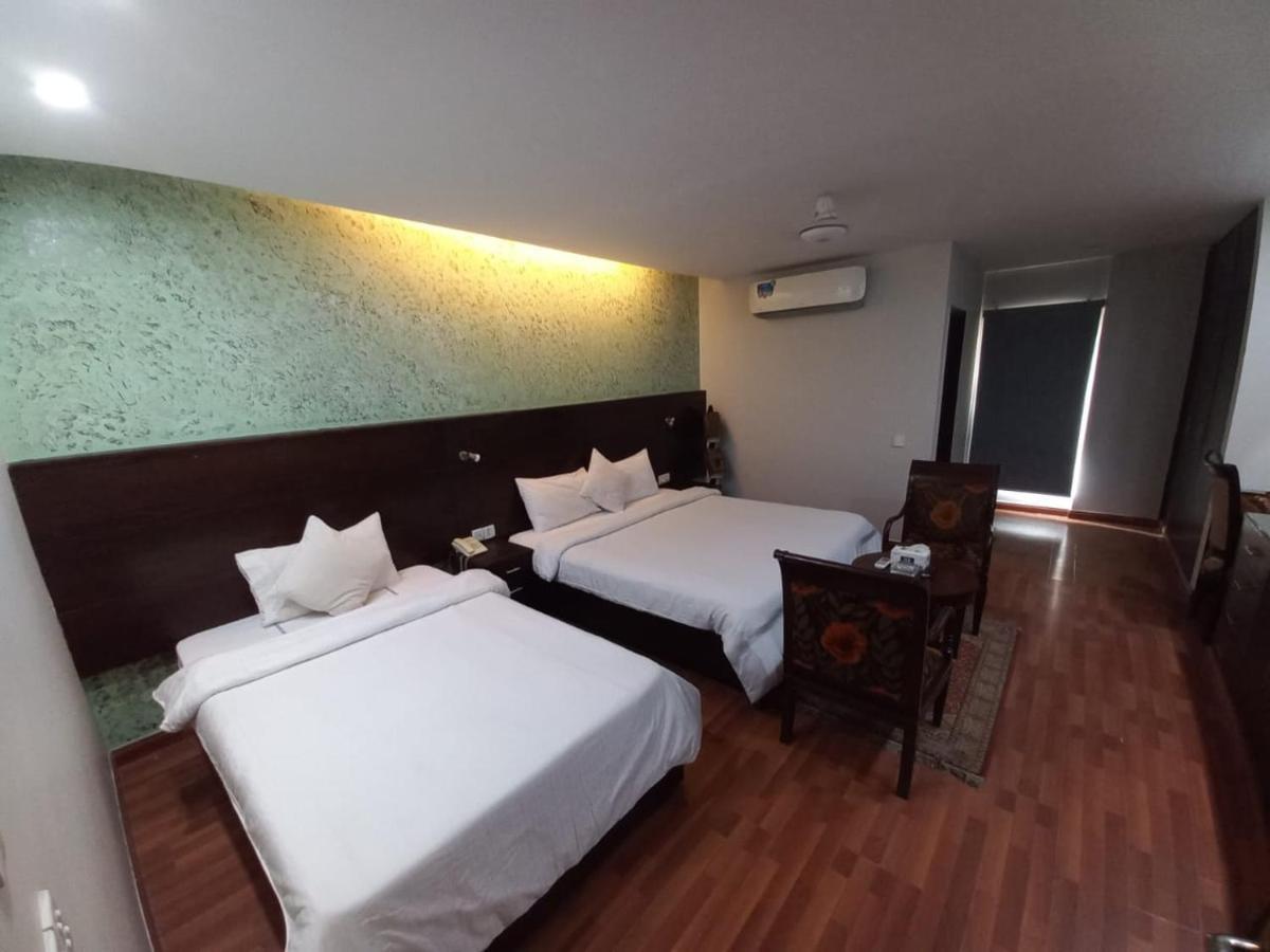 Hira Guest House Karachi Exterior photo