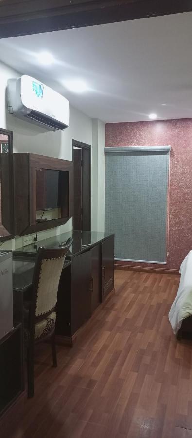 Hira Guest House Karachi Exterior photo
