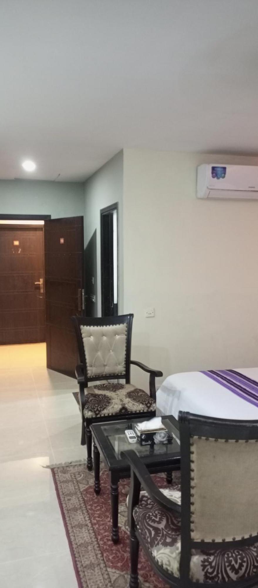Hira Guest House Karachi Room photo